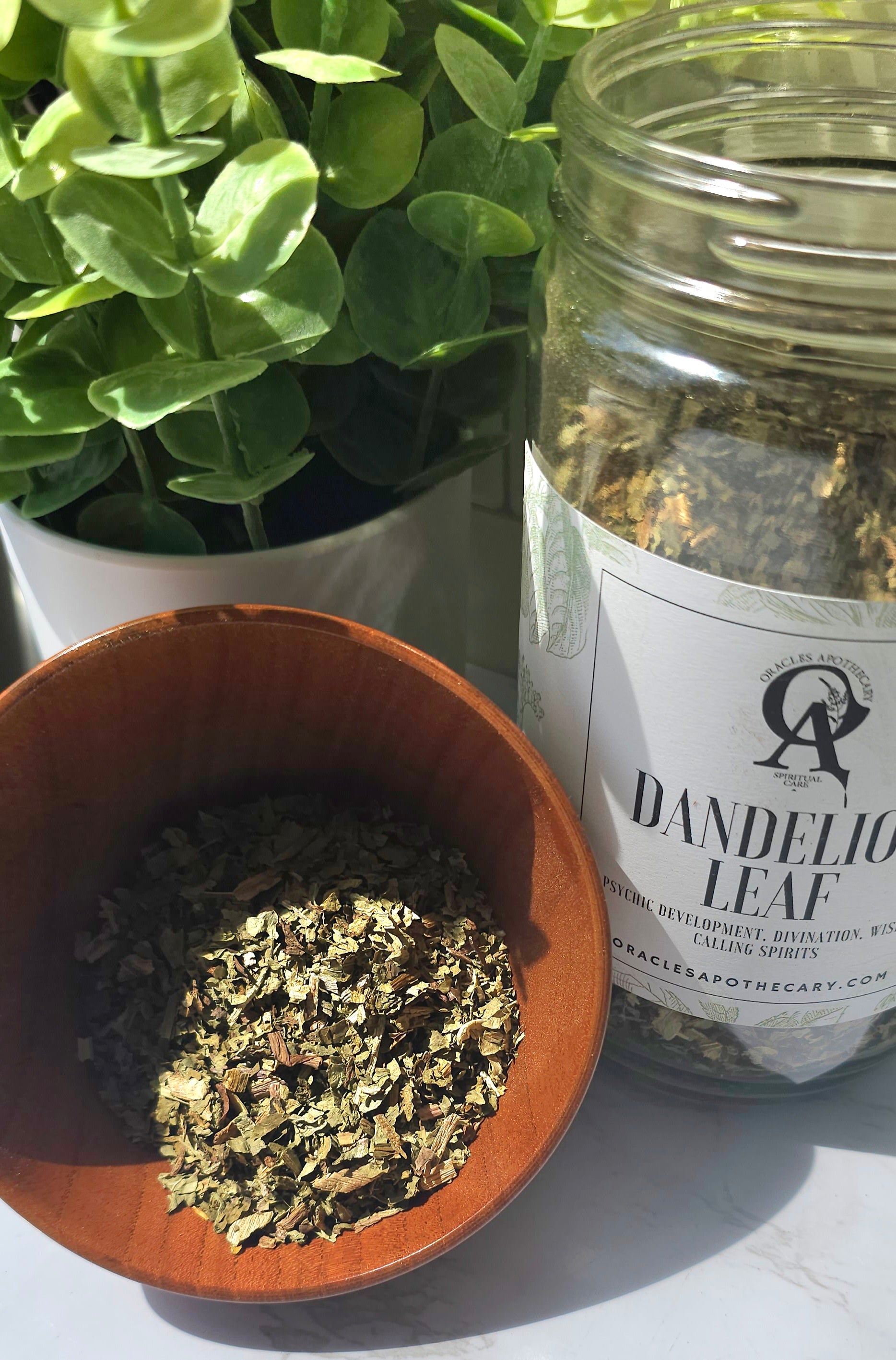 Dandelion Leaf in a wooden bowl and jar