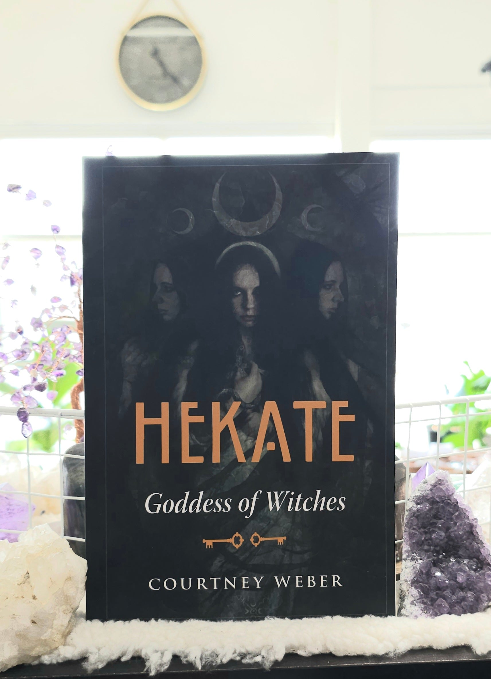 Hekate book