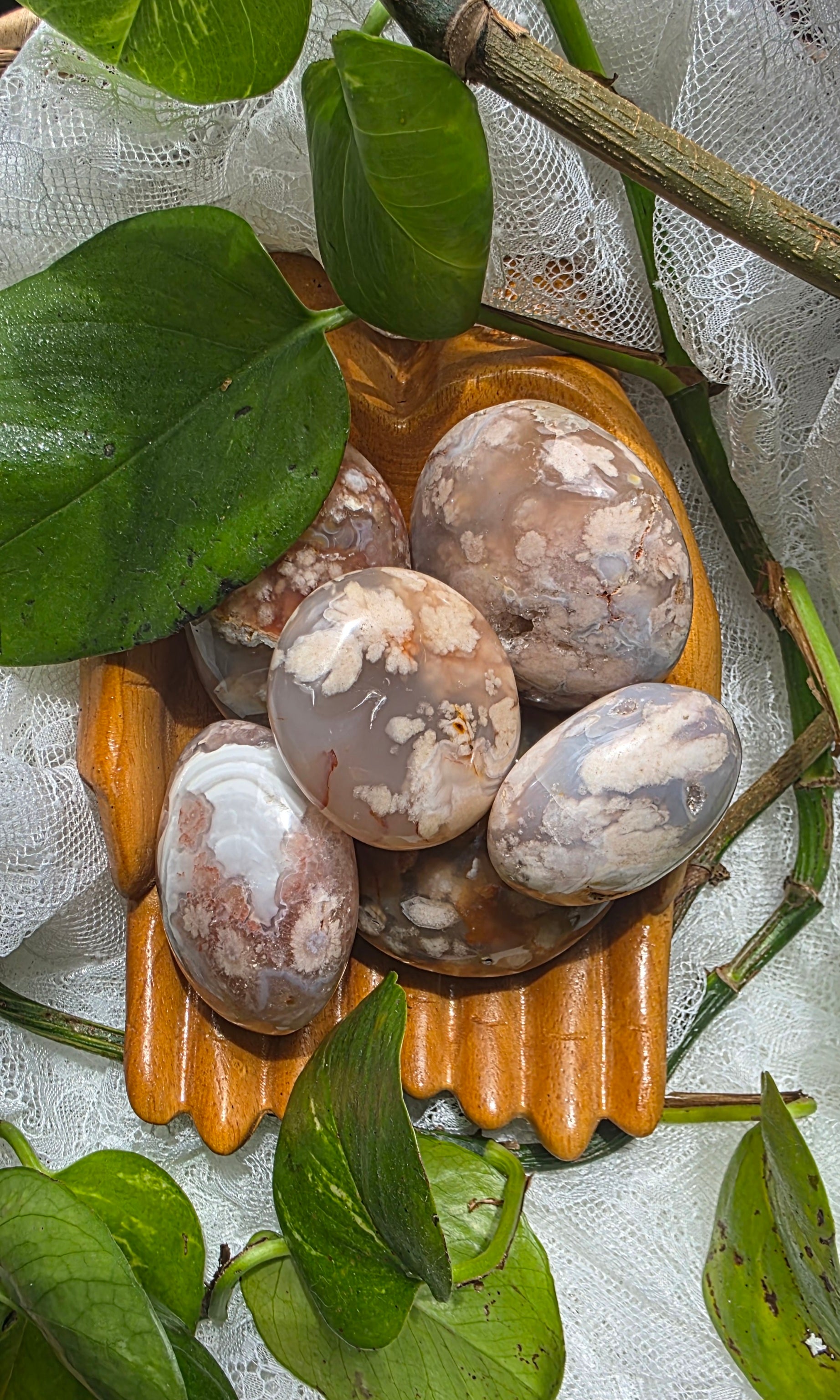 Flower Agate Palm Stone