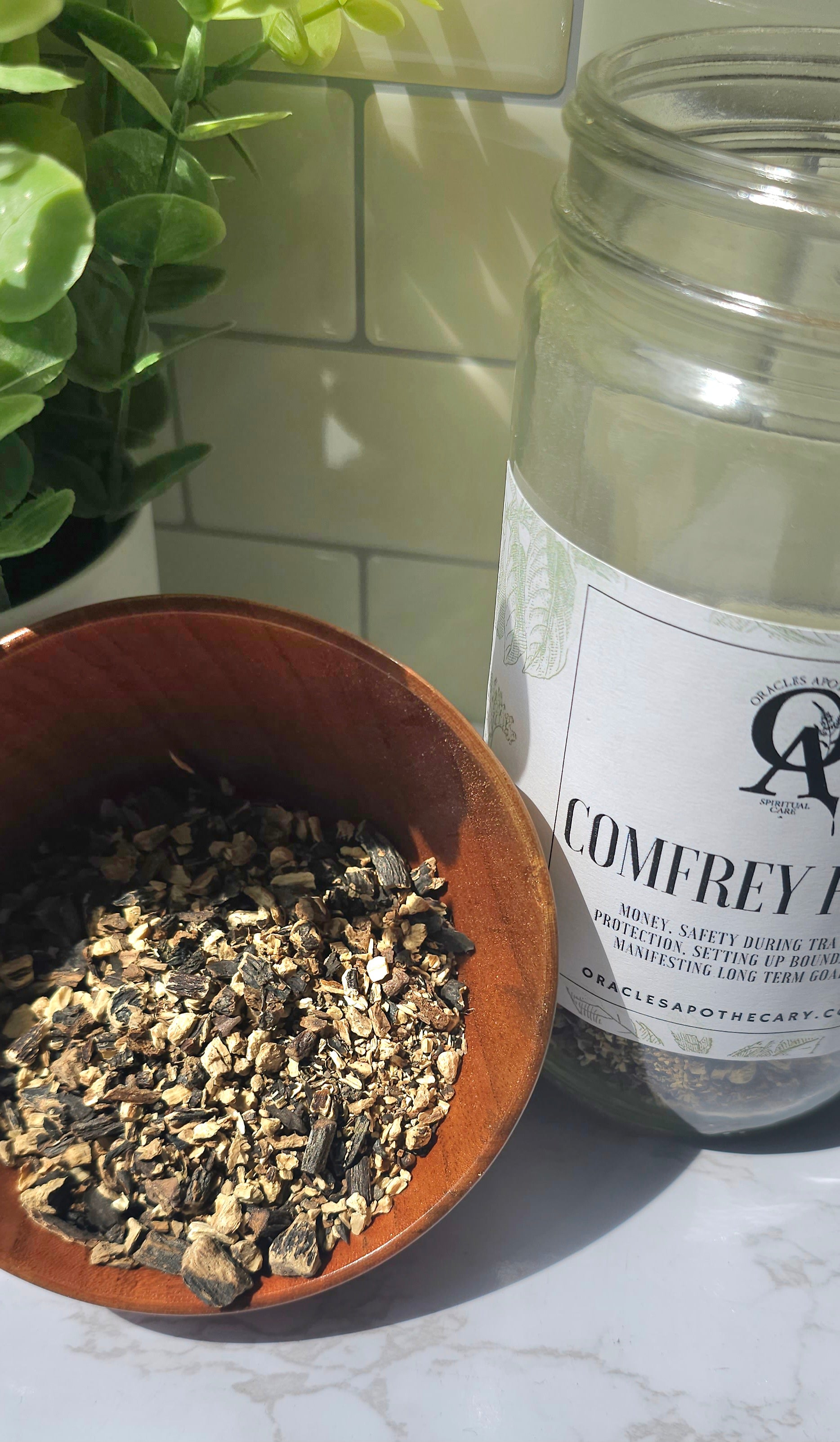 a big bowl of Comfrey Root herbs