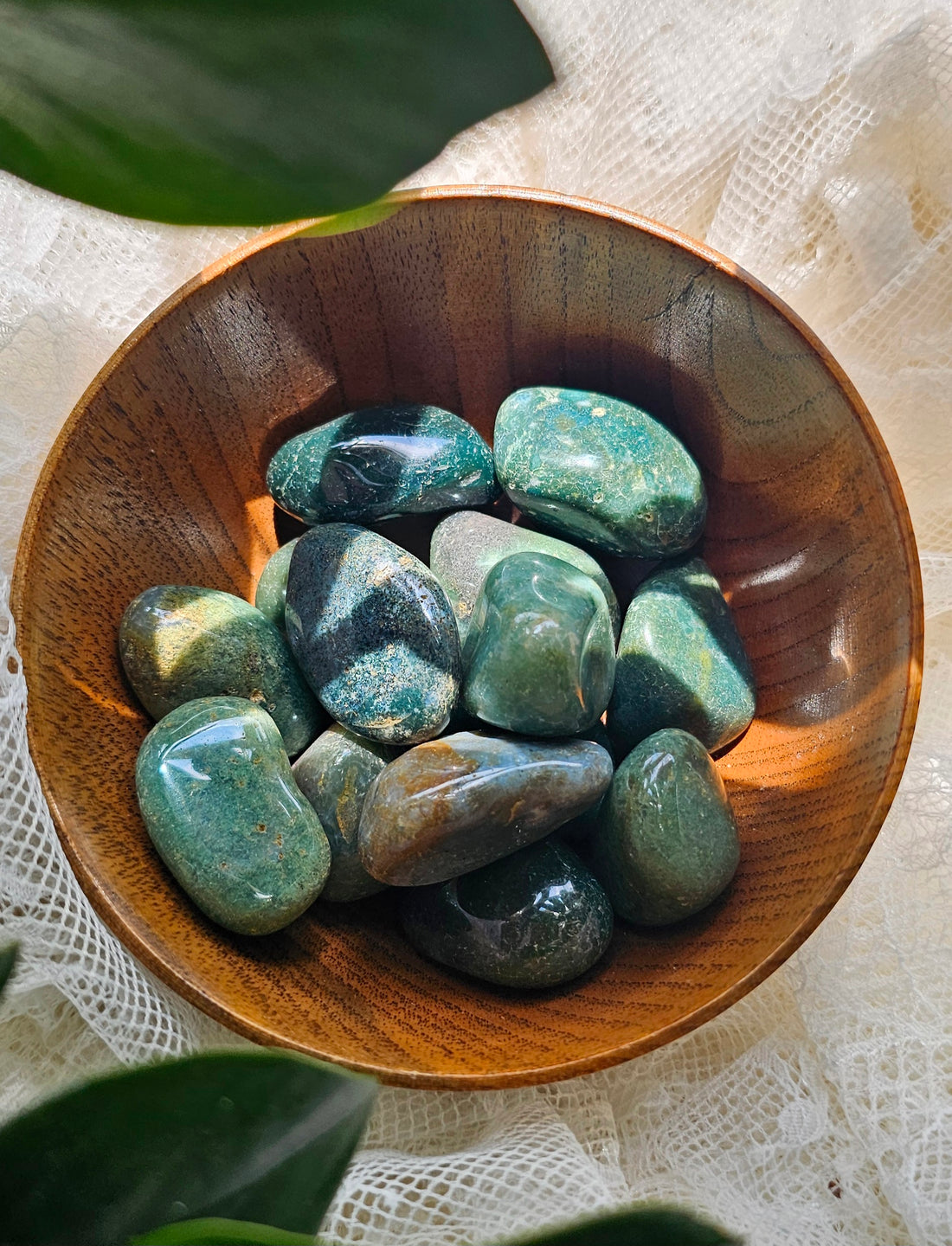 Green Jasper in a wooden bowl